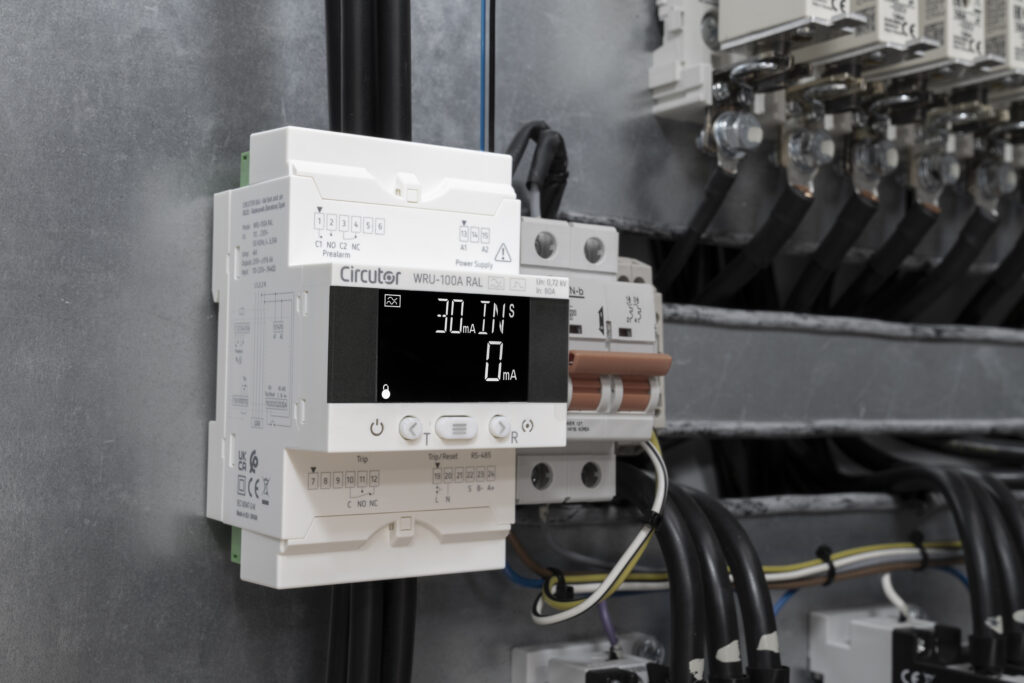 Circutor presenta WRU-100A, un nuevo relé diferencial ultrainmunizado para mejorar la continuidad de las instalaciones.