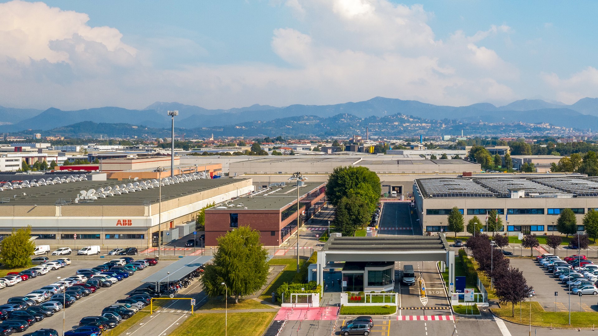 ABB invertirá 200 millones de dólares en Europa para acelerar la transformación de la red eléctrica.