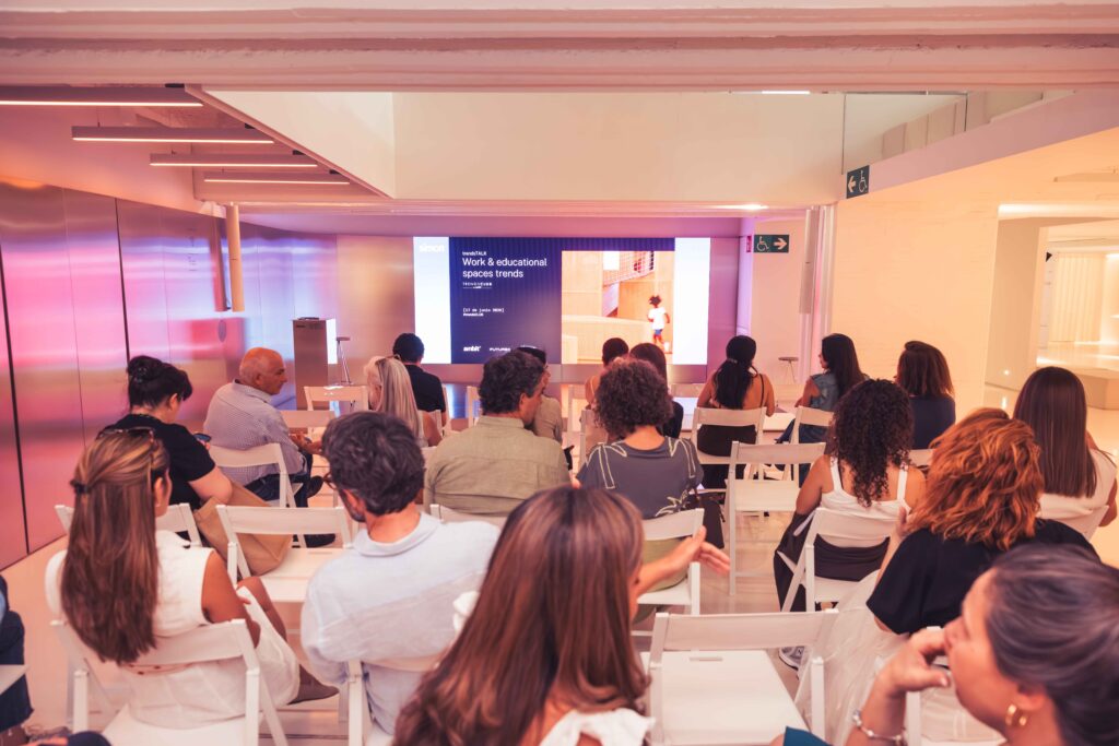 Comunidad, inteligencia artificial y workplace expandido: las tendencias que redefinen los espacios de trabajo y aprendizaje.