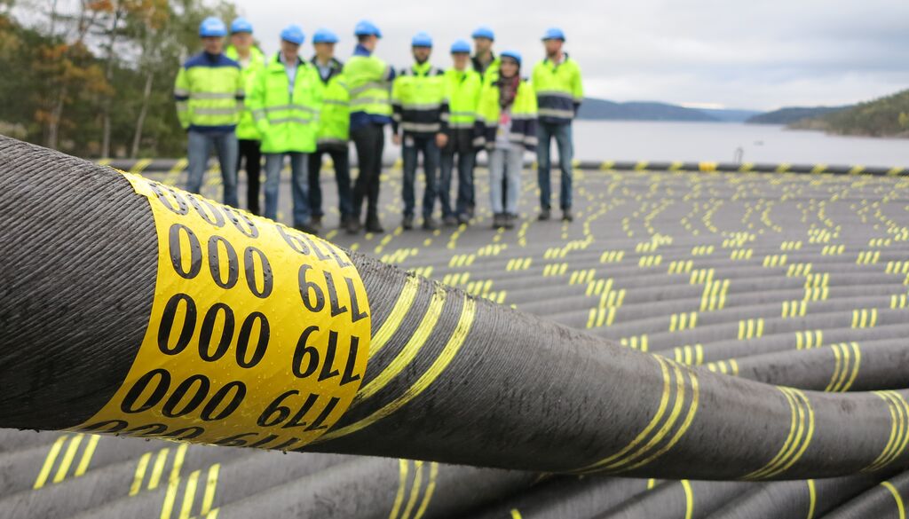 Nexans marca un nuevo hito: cable submarino HVDC probado a 3.000 metros de profundidad.